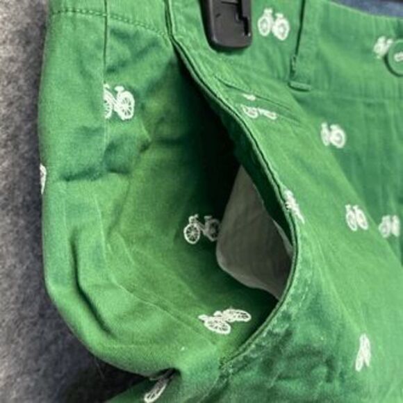 TALBOTS 10P Green Bicycle Embroidered Bermuda Shorts Cotton Stretch Petites - Picture 3 of 16